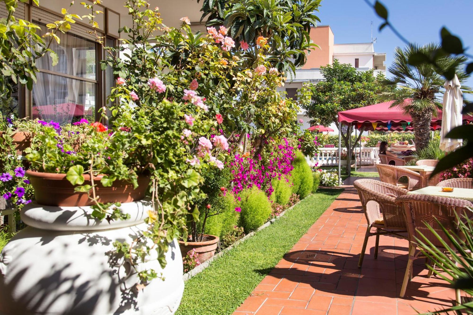 Hotel Apollo Rimini Exterior photo